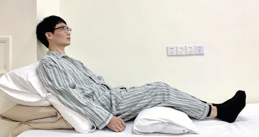 老年人感染了新冠肺炎后，該如何進(jìn)行康復(fù)訓(xùn)練？